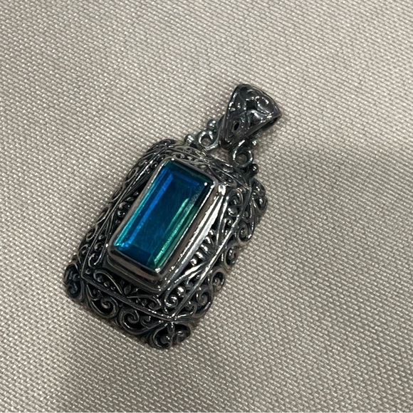 Sterling Silver Rectangle Blue Aura Quartz Filigree Pendant Necklace Charm - Picture 8 of 9